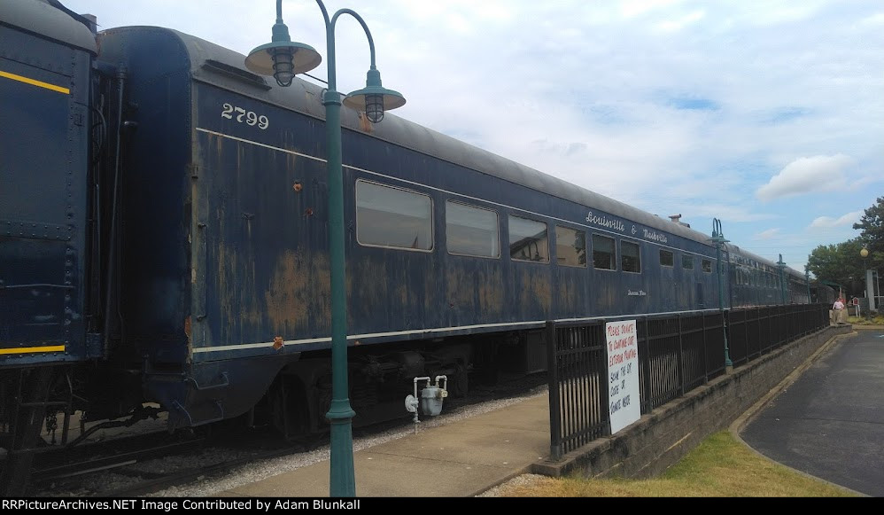 Dinner car "Duncan Hines"